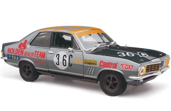 Scalextric Ford Mustang Schwarz und Gold C4405