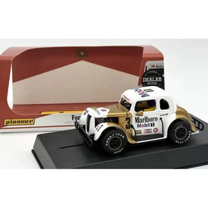 Pioneer Kit4 1934 Ford Coupe Legends Racer – Kit zum Selbstbemalen