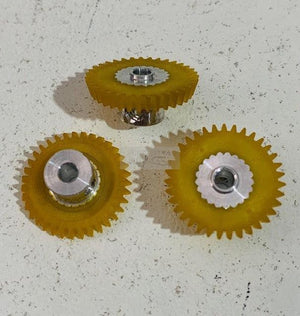 S&amp;K Slot Racing Products 35T 64P Ingranaggio angolare con asse 3/32 3564A