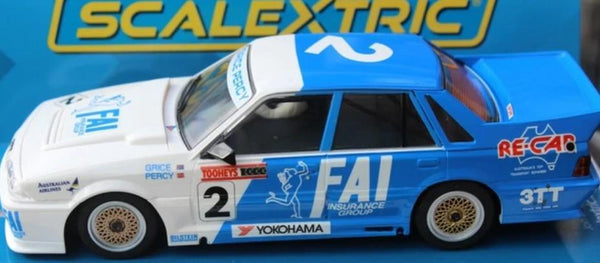 Scalextric Ford Mustang Schwarz und Gold C4405